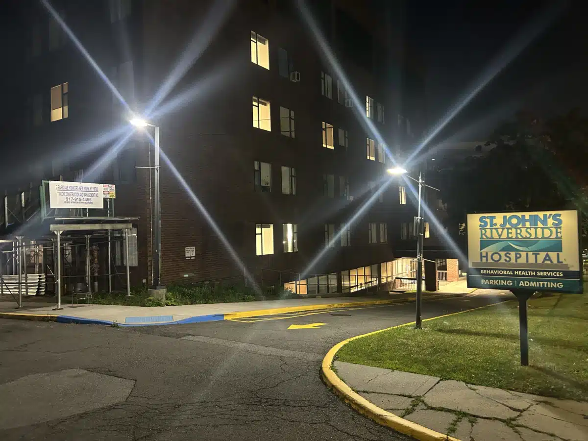 Saint Johns Riverside Hospital - Hero Image